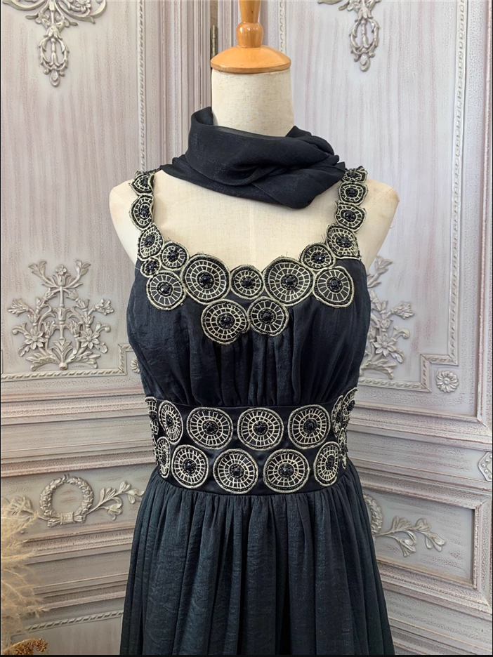 Vintage Court Black Embroidery Circular Pattern Black Diamond Chiffon Long Prom Dresses Evening Dresses
