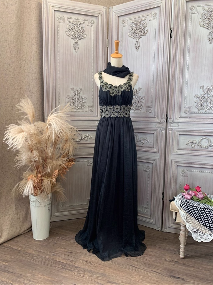 Vintage Court Black Embroidery Circular Pattern Black Diamond Chiffon Long Prom Dresses Evening Dresses Main image