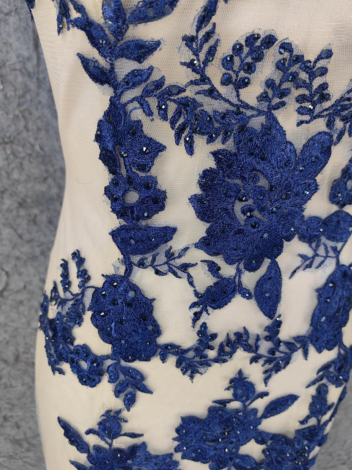 Vintage Cream Navy Mermaid Crew Neck Sleeveless Embroidered Tulle Long Prom Dresses Evening Dresses