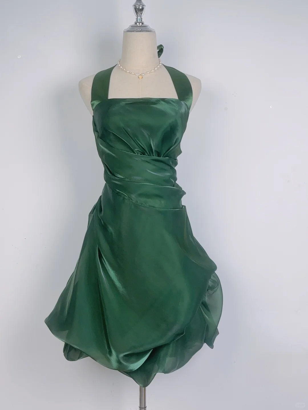 Vintage Dark Green Halter Neck Floral Mini Homecoming Dresses Main image