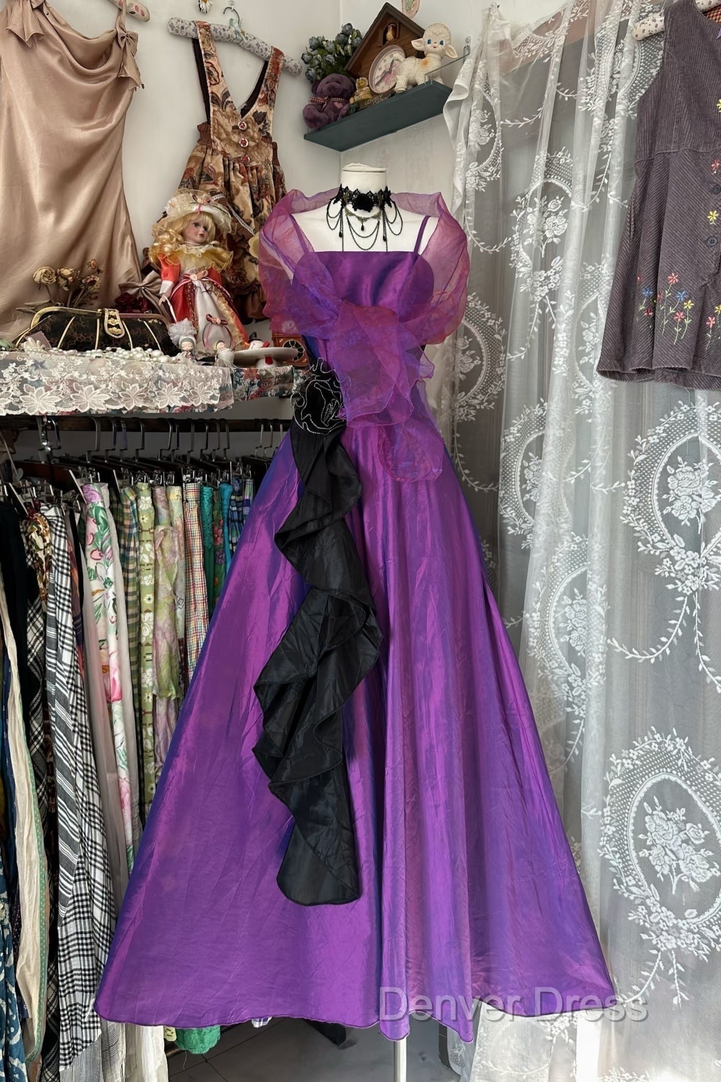 Vintage Fashion A Line Spaghetti Straps Grape Floor Length Prom Dress Secondary image
