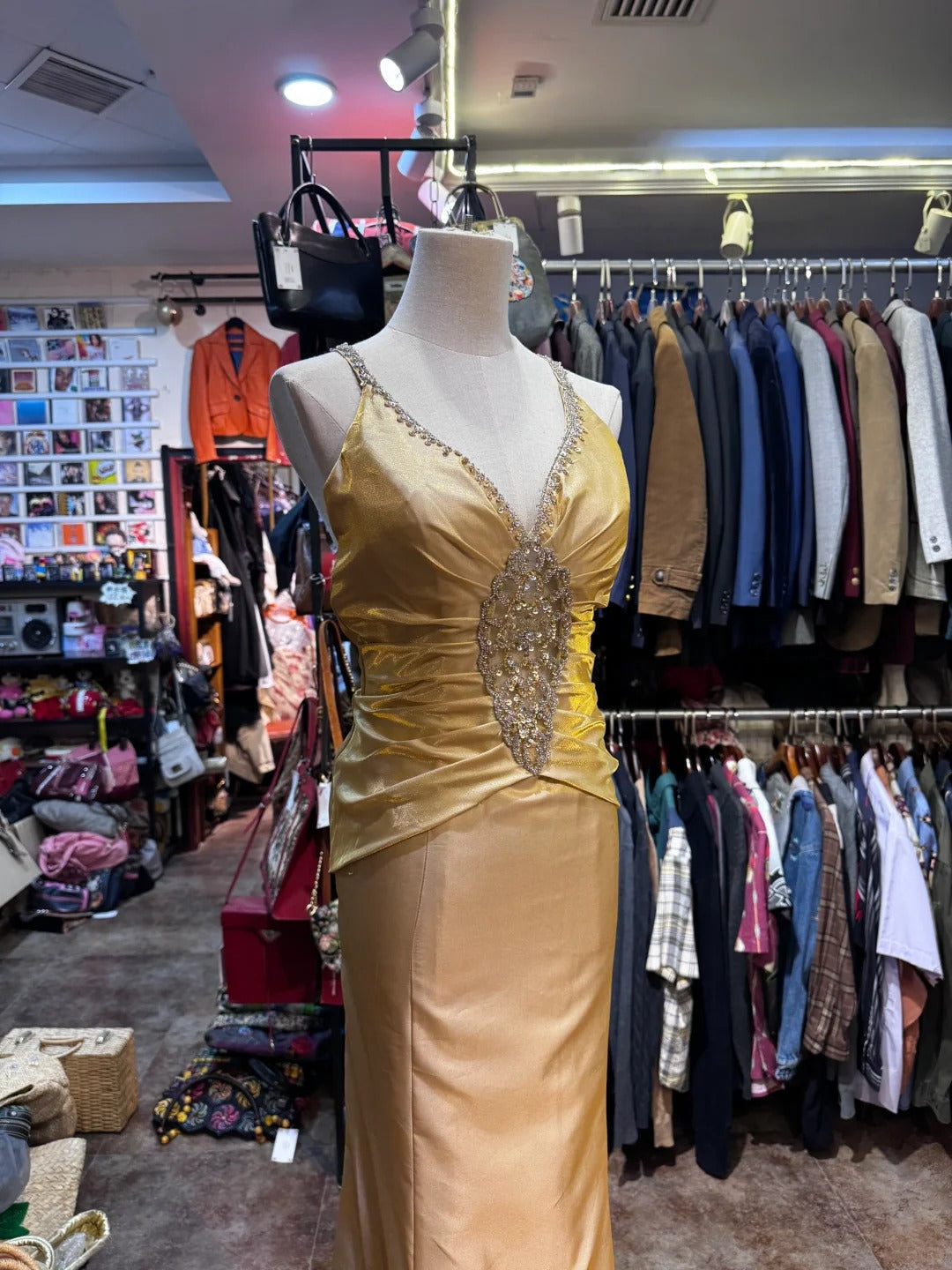 Vintage Gold Mermaid V-Neck Sequined Satin Long Prom Dresses Evening Dresses