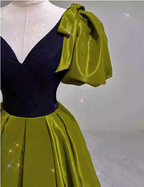 Vintage Green A-Line V-Neck Puff Sleeve Satin Long Prom Dresses Evening Dresses