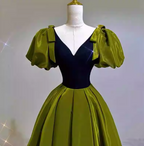 Vintage Green A-Line V-Neck Puff Sleeve Satin Long Prom Dresses Evening Dresses