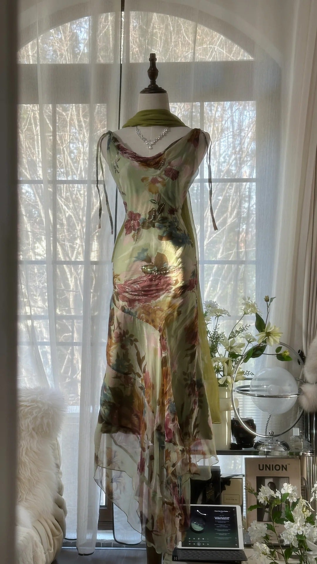 Vintage Green Oil Painting Chiffon Print Irregular Skirt Prom Dresses Main image