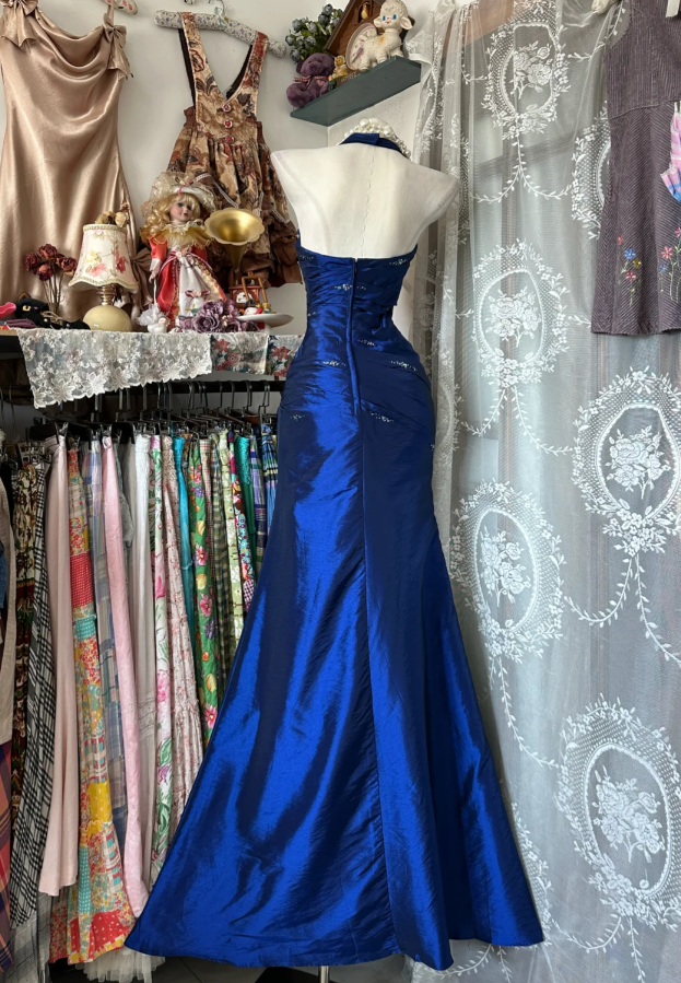 Vintage Halter Sheath Long Prom Dress Beaded Satin Blue Prom Dress Sleeveless Birthday Dresses