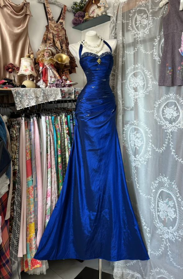 Vintage Halter Sheath Long Prom Dress Beaded Satin Blue Prom Dress Sleeveless Birthday Dresses Main image