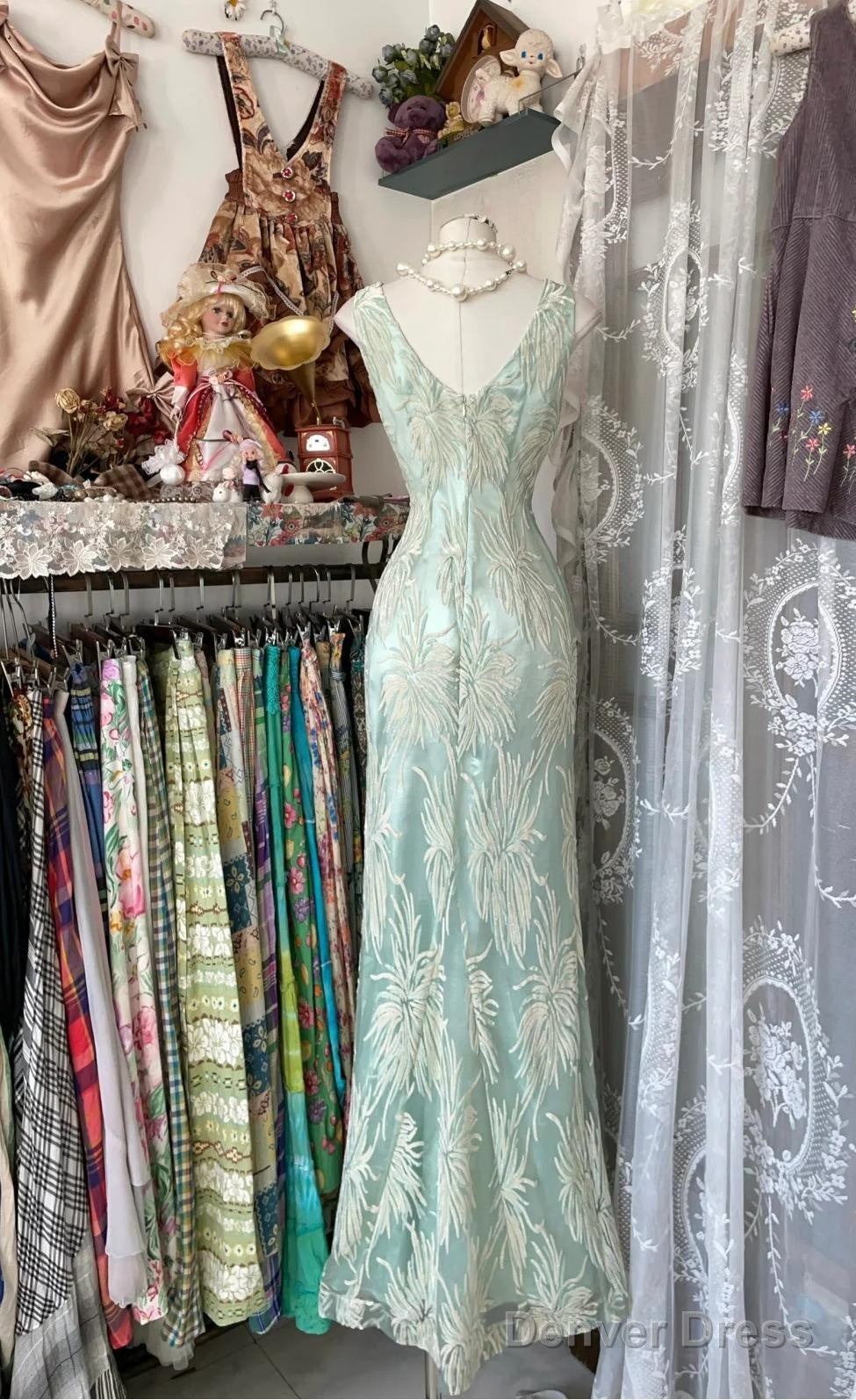Vintage Mermaid V Neck Satin Tulle Long Prom Dresses Main image