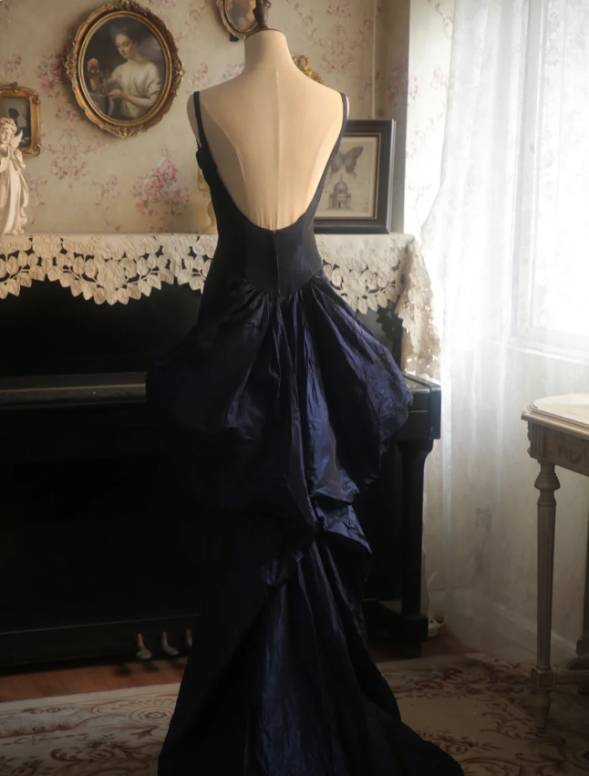 Vintage Navy Blue Mermaid Spaghetti Strap Square Neck Backless Satin Train Prom Dresses Evening Dresses