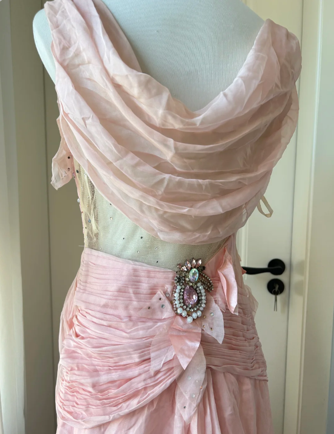Vintage Pink A-Line Rhinestone Beaded Chiffon Long Prom Dresses Evening Dresses