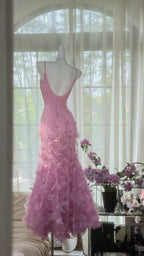 Vintage Pink V-Neck Beaded Mermaid Petal Skirt Prom Dress
