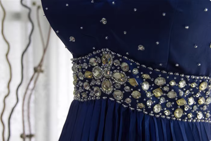 Vintage Royal Blue A-Line Halter Neck Rhinestone Satin Long Prom Dresses Evening Dresses