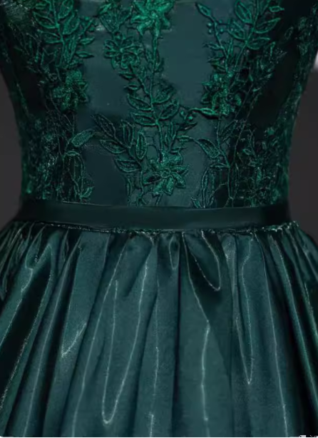 Vintage Royal Emerald Green Crew Neck A-Line Embroidered Satin Long Prom Dresses Evening Dresses Secondary image
