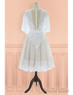 Vintage V-Neck Lace Knee Length Wedding Dresses With Sleeves