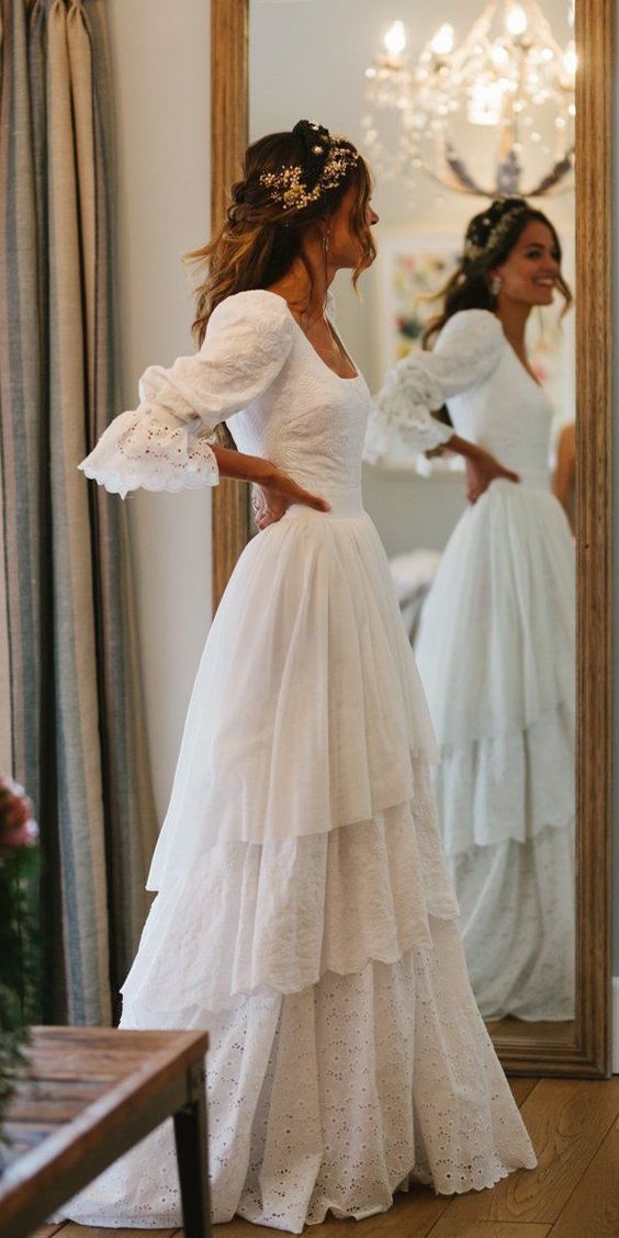Vintage White Lace Wedding Gowns, Ruffle Bridal Dresses Secondary image