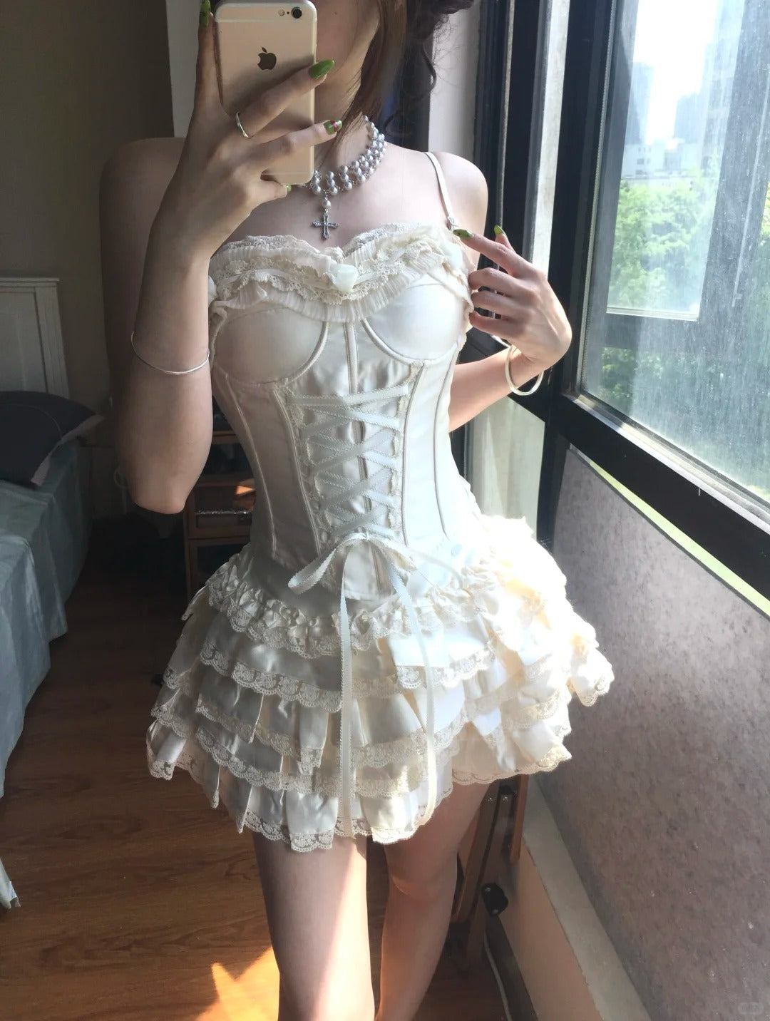 Vintage White Spaghetti Strap Corset With Satin Lace Trim 17Th Birthday Homecoming Dresses Main image