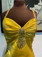 Vintage Yellow Fitted Halter Neck Satin Long Prom Dresses Evening Dresses Bridesmaid Dresses