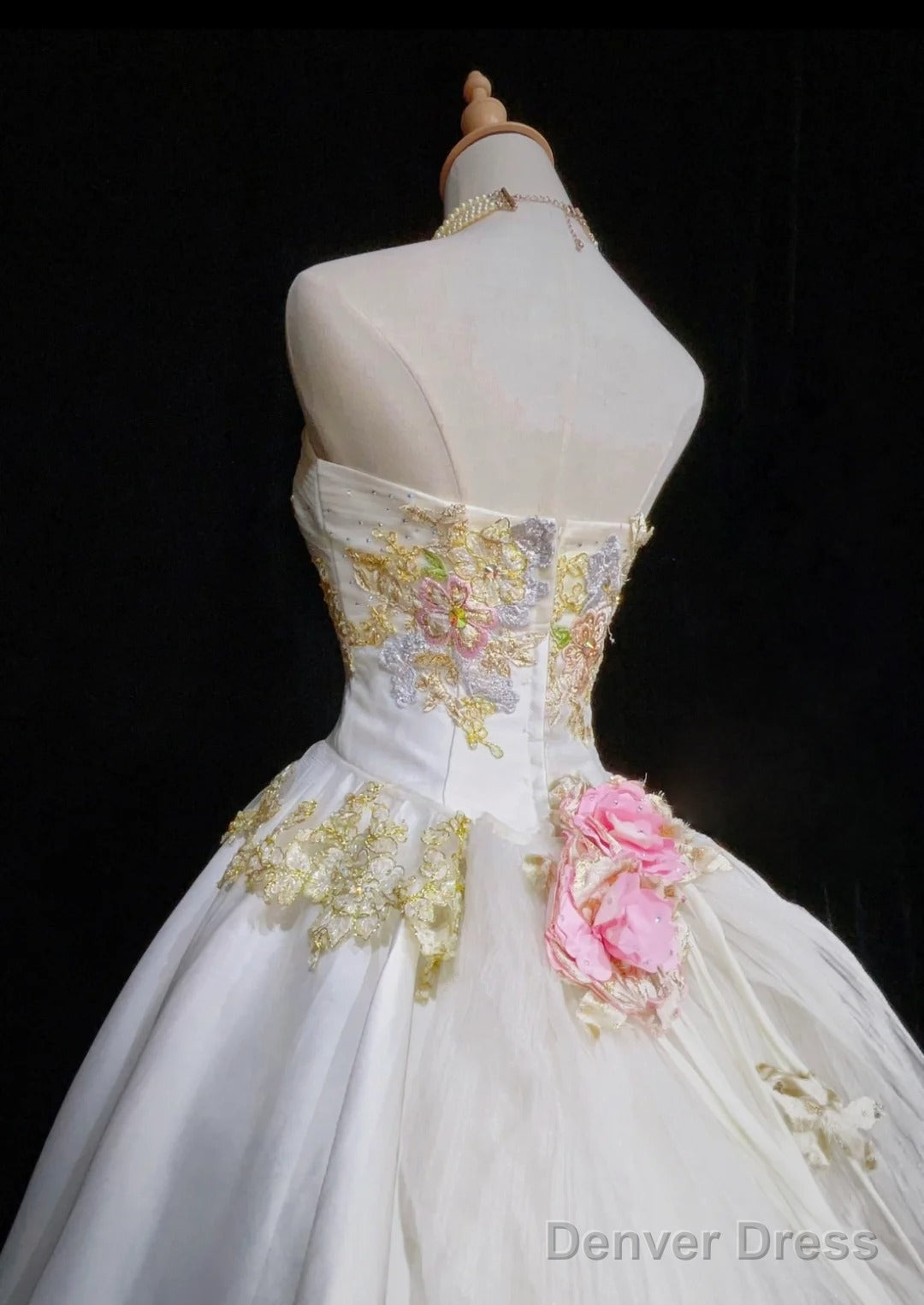 White A Line Strapless Satin Sequins Long Prom Dress Embroidered Applique Wedding Dresses