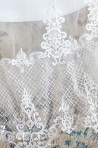 White Ball Gowns Tulle Lace Appliques Sweetheart Sequins Wedding Dresses