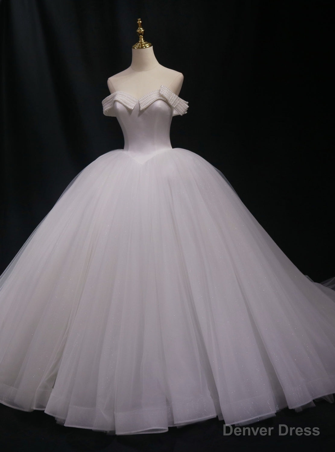 White Ball Gowns Tulle Off the Shoulder Pearls Wedding Dresses