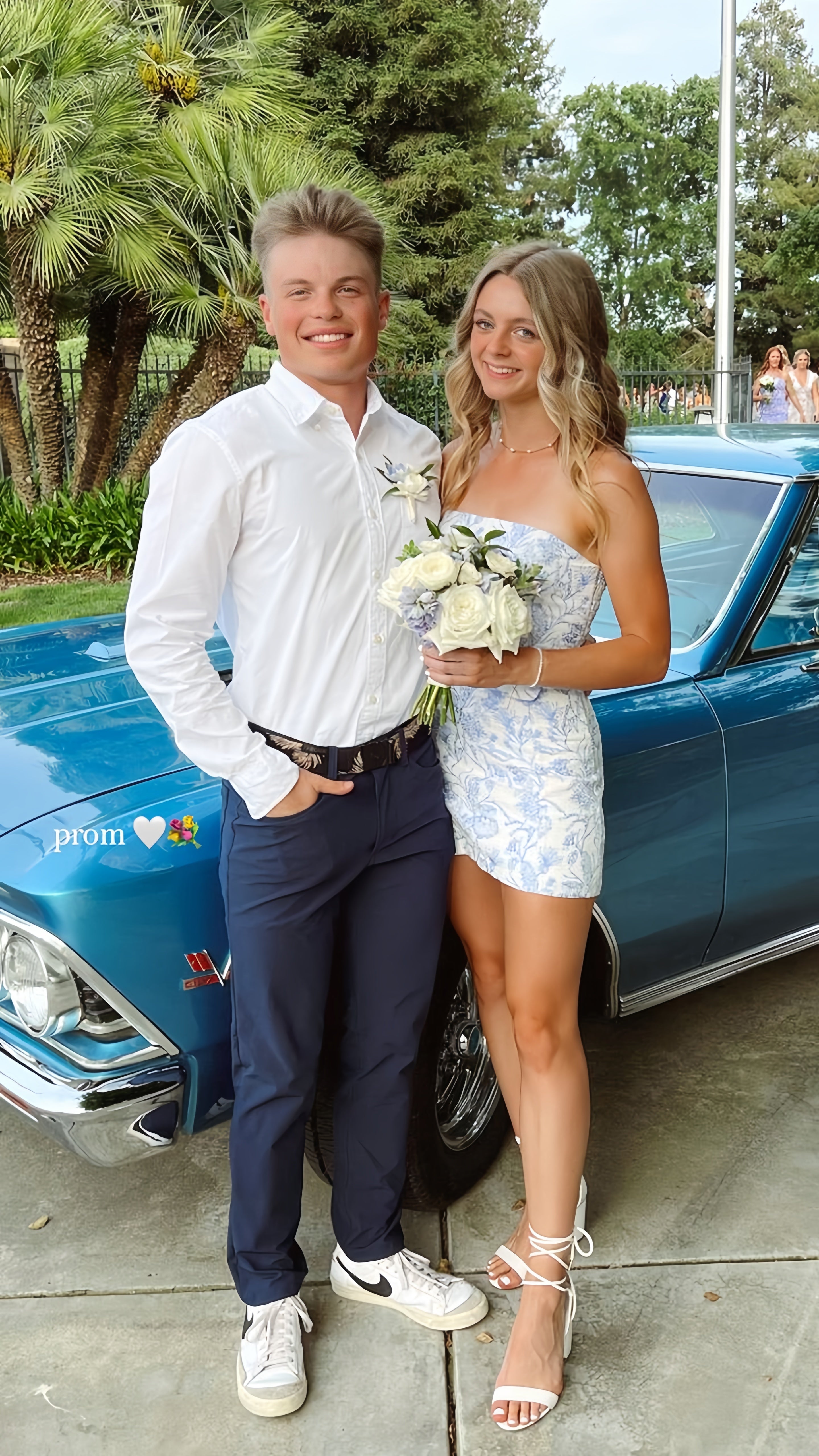 White Blue Floral Homecoming Dress Strapless Short Prom Dresses,