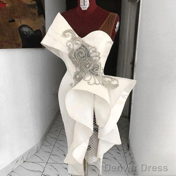 White Evening Dresses Short Lace Applique Beaded Mermaid Modest Evening Gown Homecoming Dress