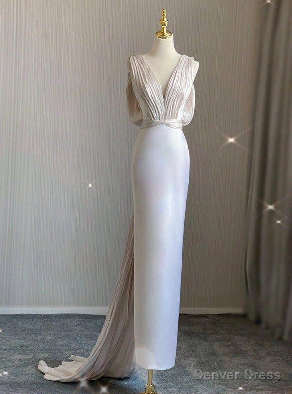 White Mermaid V-neck Backless Pleats Wedding Dress Main image