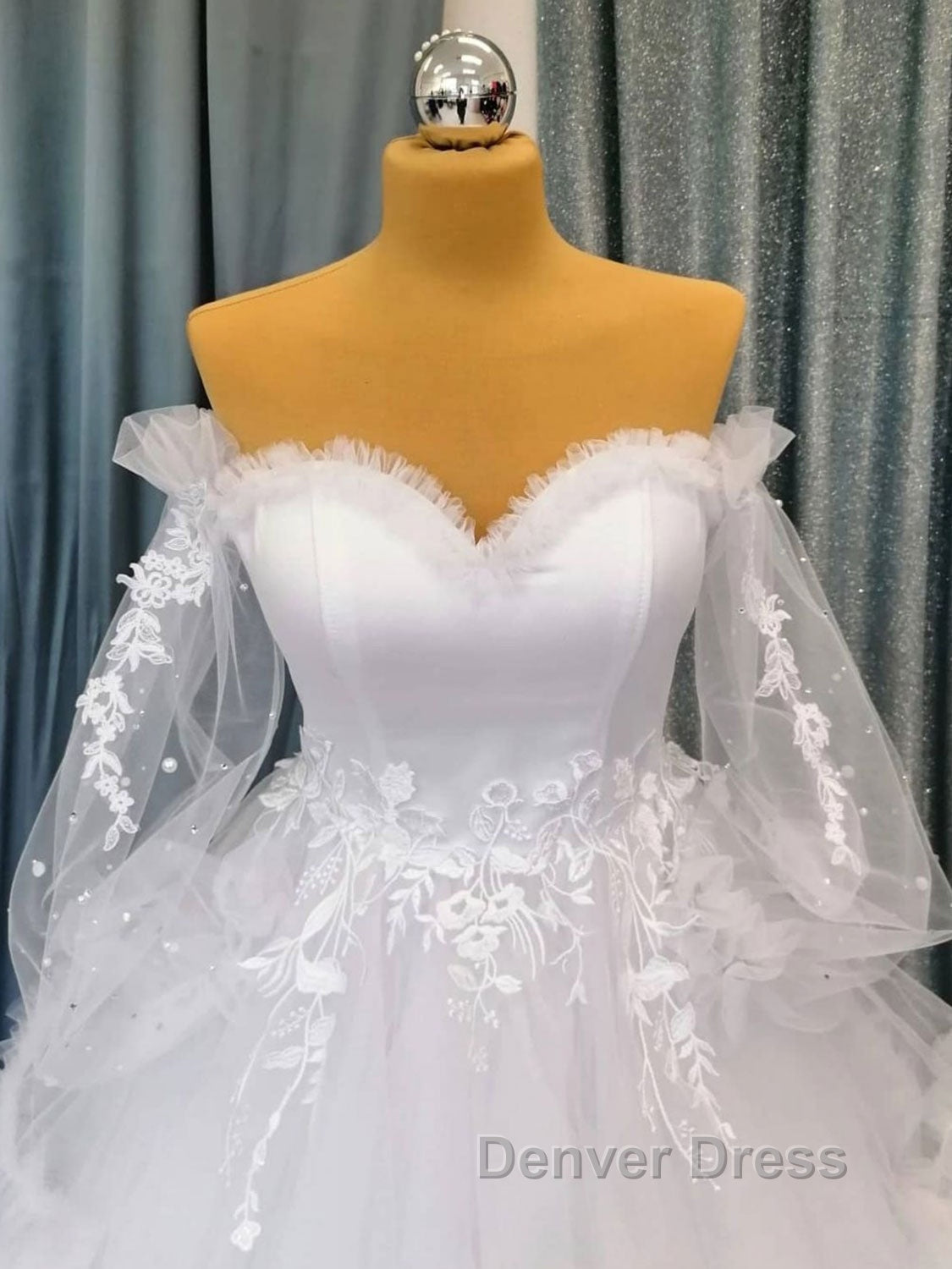 White sweetheart neck tulle long prom Gowns, white Prom Dresses Secondary image