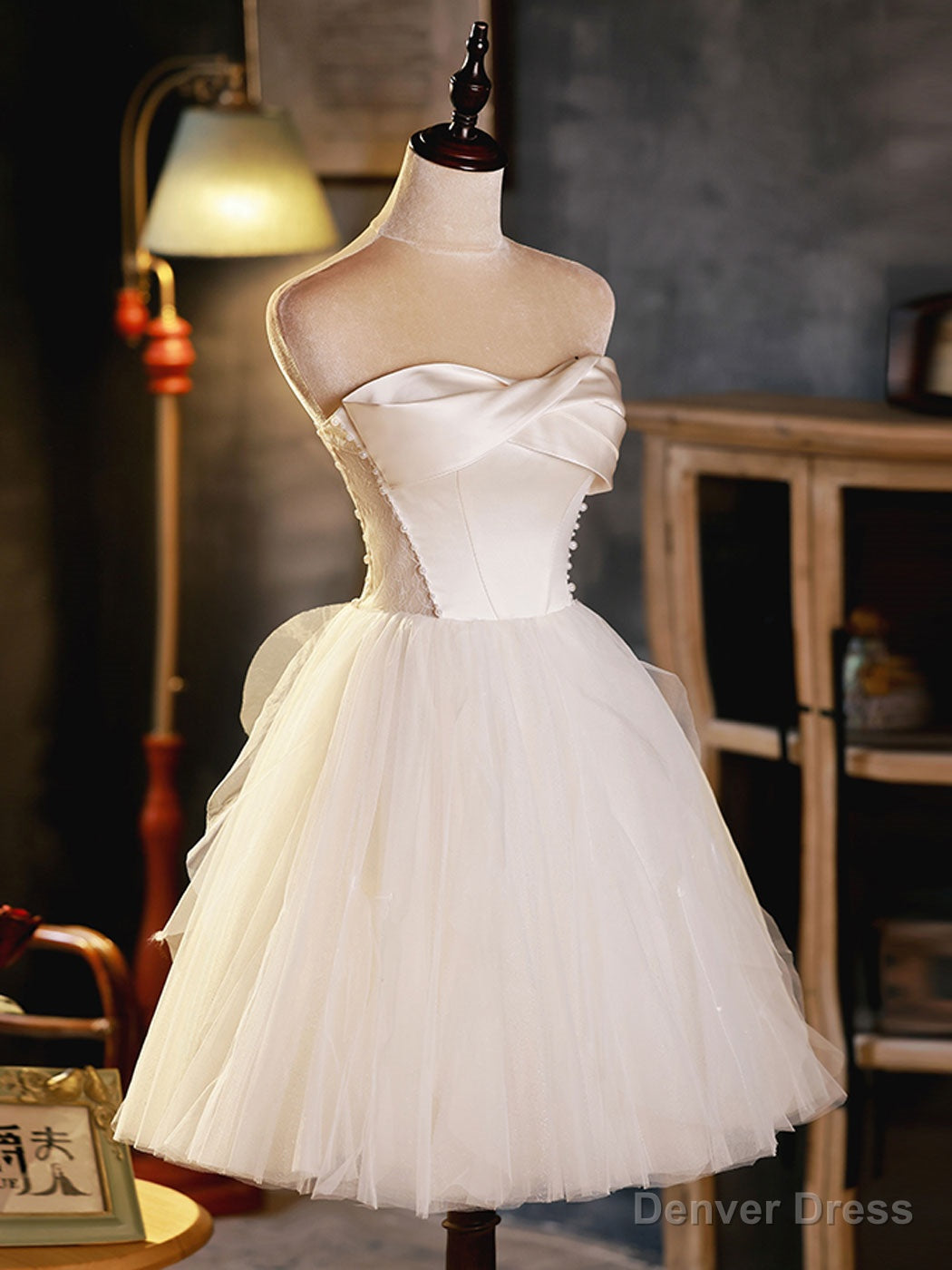 White Sweetheart Neck Tulle Short Prom Dress, Light Champagne Homecoming Dress