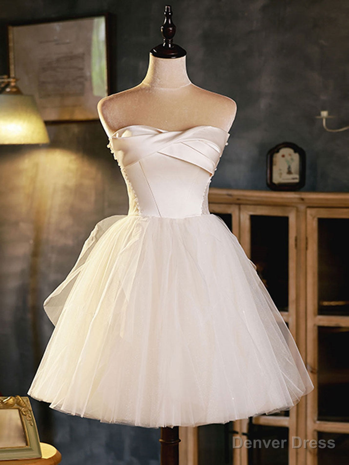White Sweetheart Neck Tulle Short Prom Dress, Light Champagne Homecoming Dresses