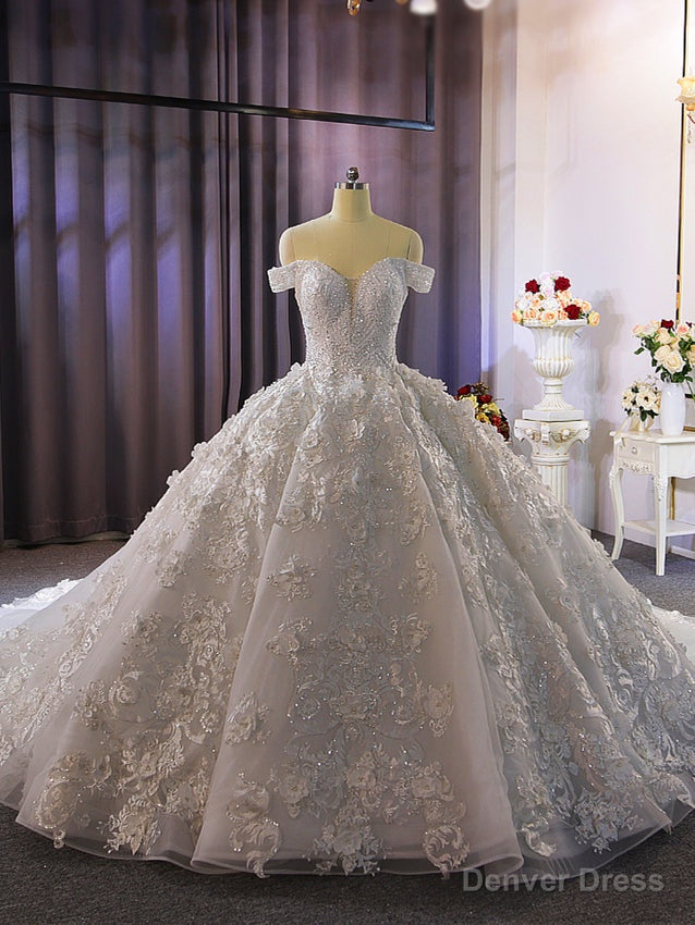 White Tulle 3D Appliques Beading Wedding Dress Main image