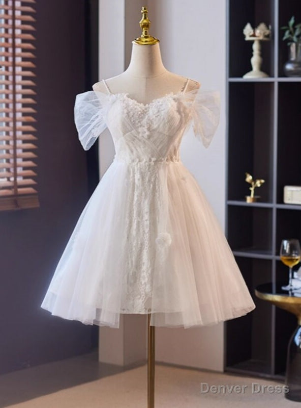 White Tulle Lace Appliques Spaghetti Straps Wedding Dress Main image