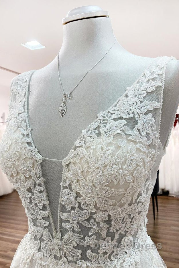 White Tulle Lace Wedding Dress A Line V Neck Bridal Dresses With Sweep Train Sleeveless Floor Length