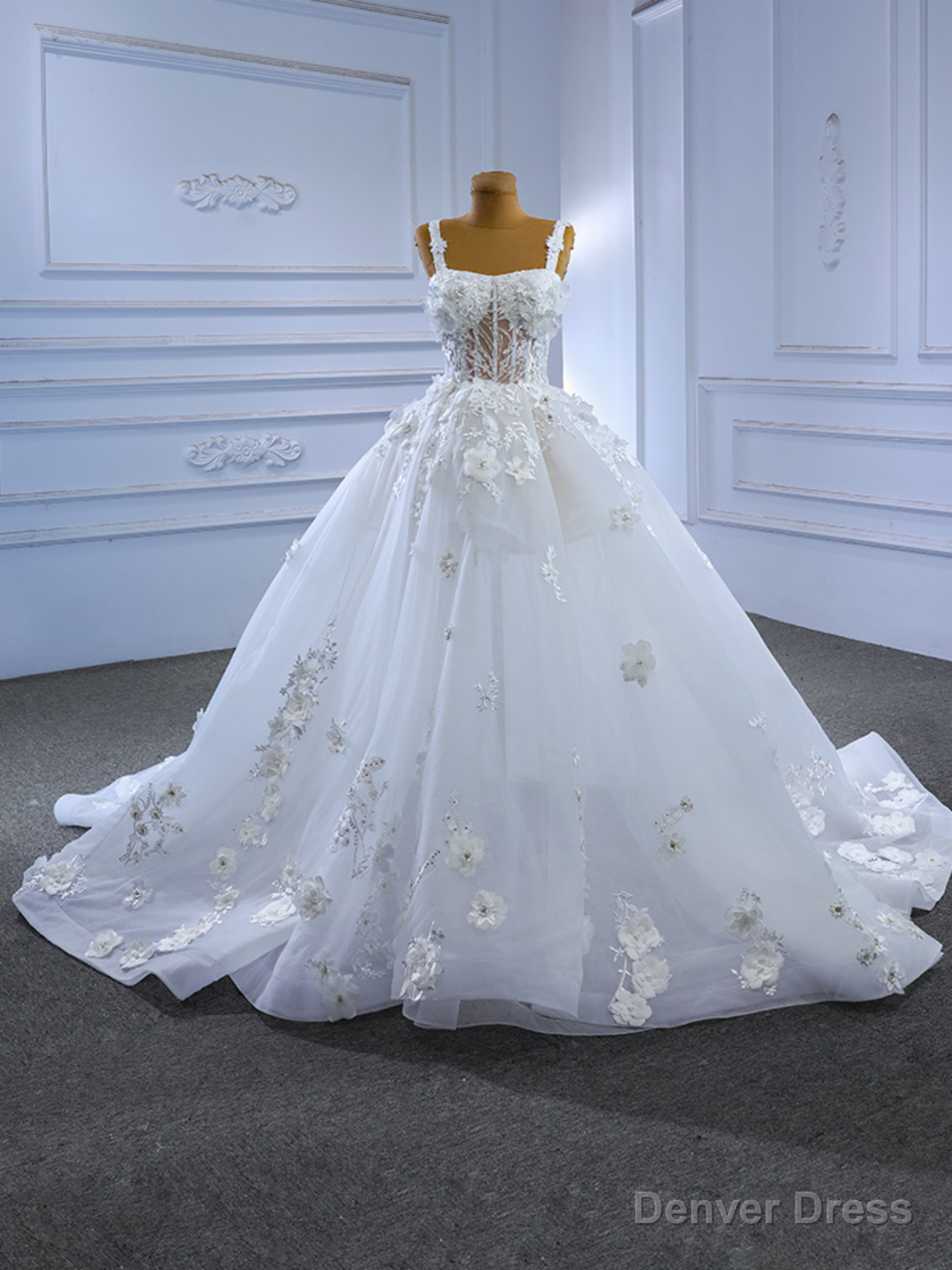 White Tulle Straps 3D Flower Wedding Dress Main image