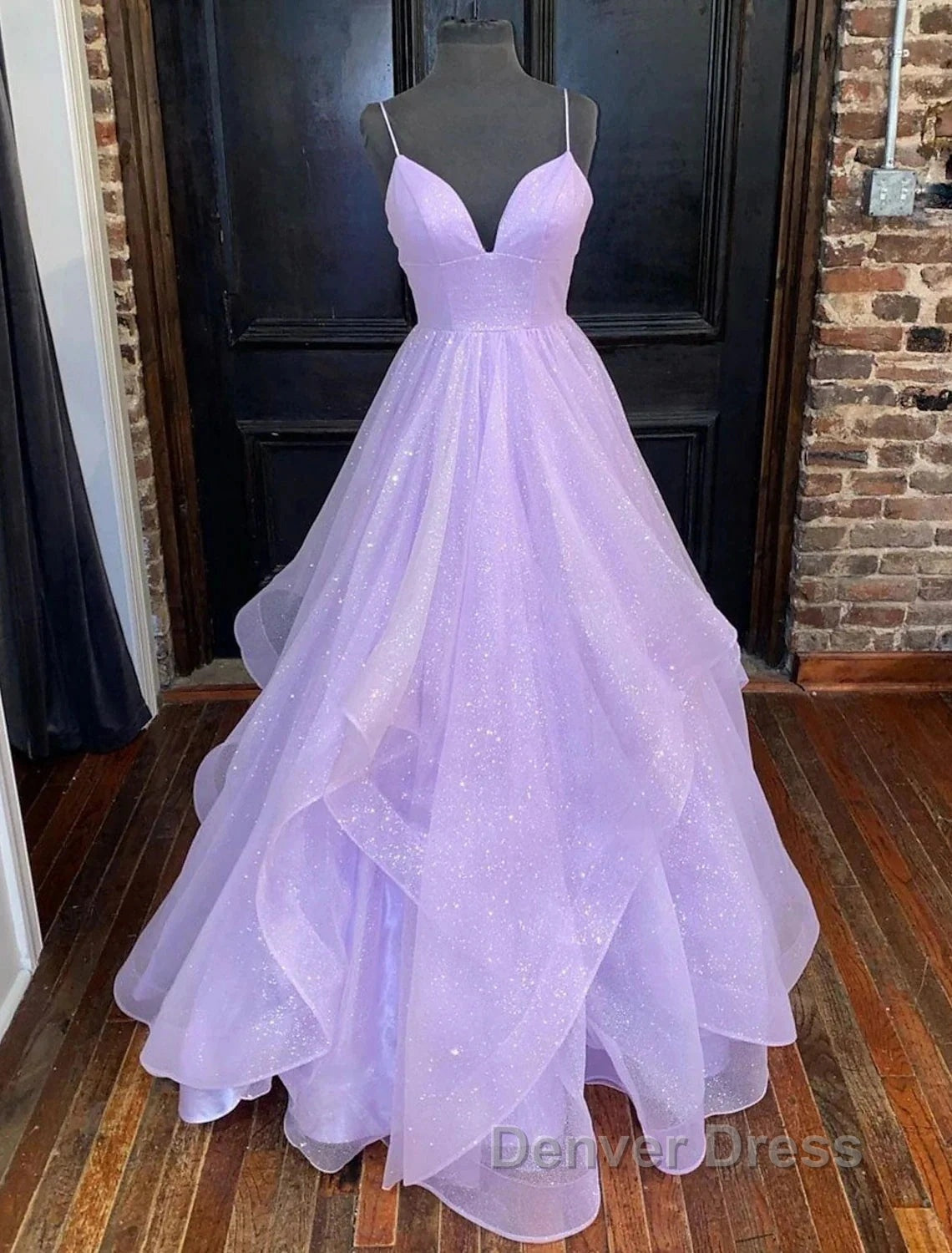 Wholesale  Ball Gown A-Line Prom Dresses Sparkle & Shine Dresses Formal Wedding Party Floor Length Sleeveless Sweetheart Tulle Backless With Pleats Ruffles Secondary image