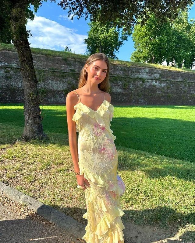 Yellow Fashion Elegant Layered Tulle Long Ball Gowns Backless Mermaid Slim Fit Prom Gowns Prom Dresses Main image