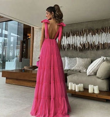 Vaaleanpunainen selkänoton prom -mekko, iltapuku