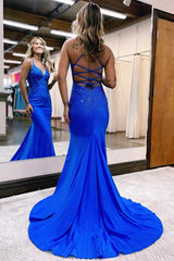 Чудова королівська блакитна довга русалка V-подібна випускна сукня спагетті-ремінця