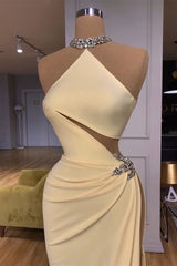 Glamorös ärmlös lång prom klänning till försäljning