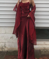 Spagettihihnat yksinkertainen viininpunainen pitkä prom -mekko