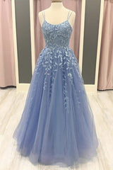Spaghetti stropper blå blonder lang aftenkjole, blå blonder formelle prom kjoler