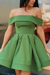 Verde fuera del hombro simple un vestido de regreso a casa de la línea