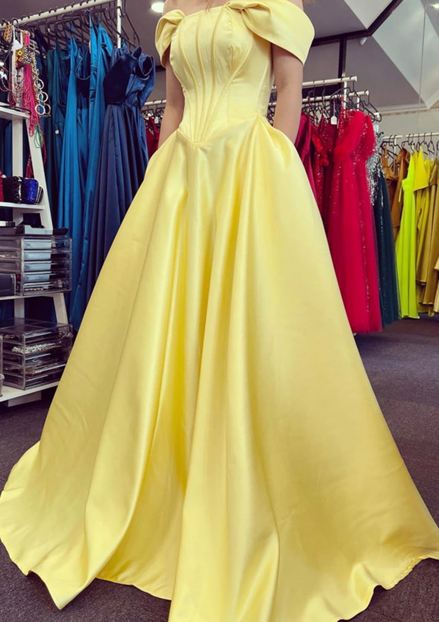 A Line Off The Shoulder Strapless Long Floor Length Satin Prom Dress Outfits For Women With Pleated Pockets
