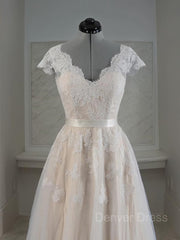 A-Line V-neck Floor-Length Lace Wedding Dresses For Black girls With Appliques Lace