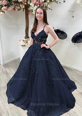 A Line Princess V Neck Sleeveless Sweep Train Tulle Prom Dress Outfits For Women With Appliqued Beading Lace