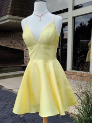 A Line V Neck Short Yellow Prom Dresses For Black girls For Women, Short Yellow V Neck Graduation Homecoming Dresses