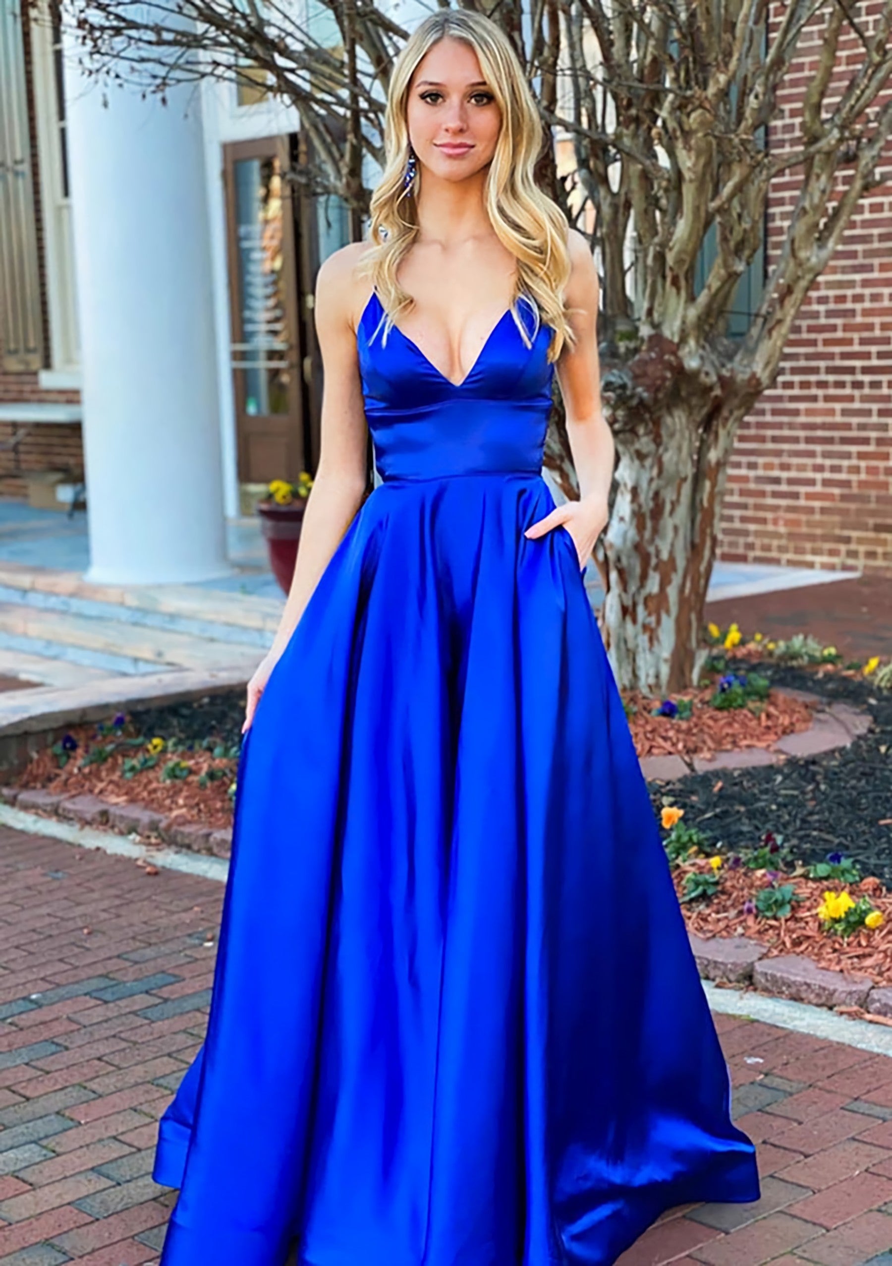 A Line V Neck Sleeveless Charmeuse Long Floor Length Prom Dress Outfits For Women With Pockets