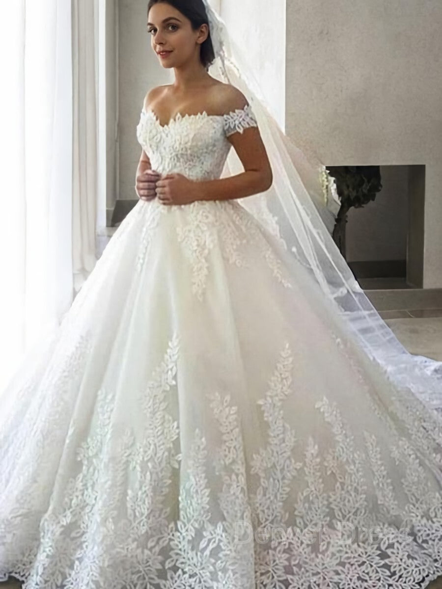 Ball Gown Off-the-Shoulder Sweep Train Tulle Wedding Dresses For Black girls With Appliques Lace