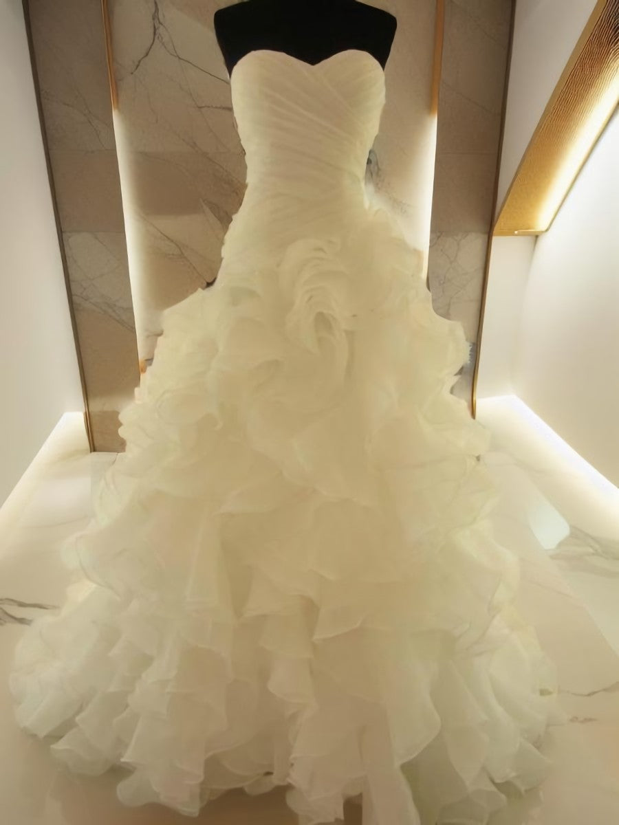 Ball-Gown Sweetheart Ruffles Court Train Organza Wedding Dress