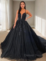 Ball Gown V-neck Court Train Tulle Prom Dresses For Black girls With Appliques Lace